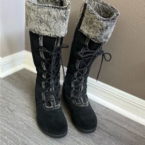 Khombu Black Fur-Lined Women's Snow Boots 11